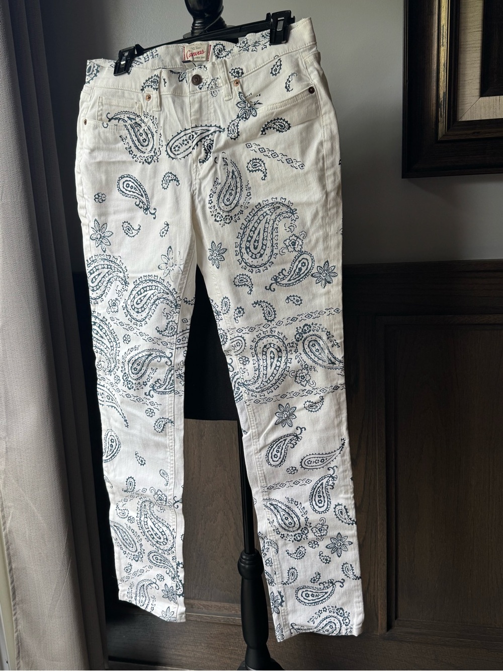 Lands End Canvas White and Blue Paisley Print Jeans 29 - Picture 2 of 6